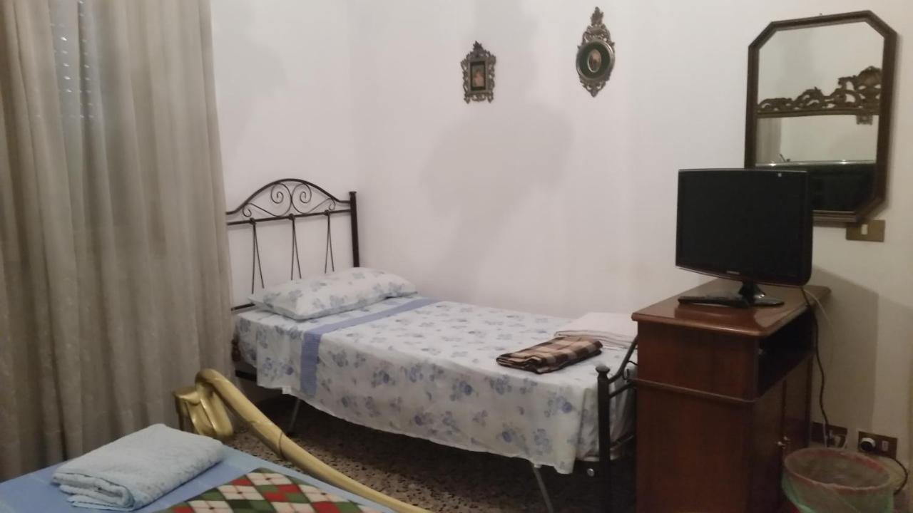 Casa Gramsci Bed & Breakfast Modena Eksteriør bilde